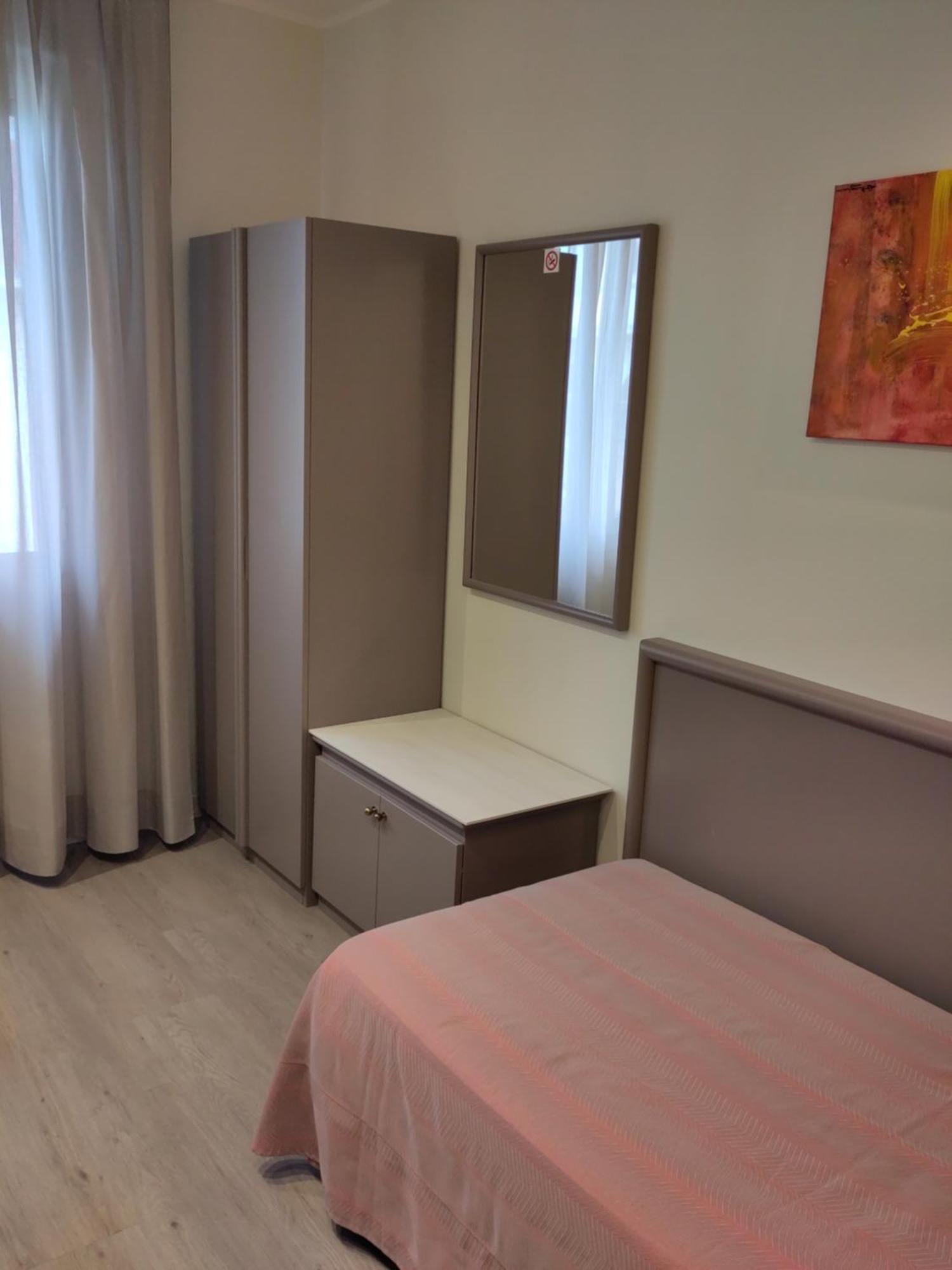 Confidence Hotel Europa Cento  Pokoj fotografie